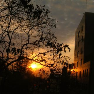 🖋️ ZÁKULISÍ AFRICKÝCH NOCÍ: KDYŽ POSTAVY PROMLUVÍ 🌙 Myslela jsem, že v červnu jsem knihu dokončila. Jak naivní...